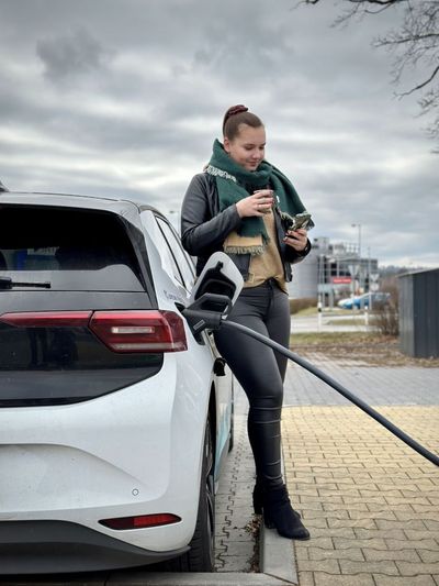 Oslo si pro řízení dobíječek elektromobilů vybralo český ChargeUp 