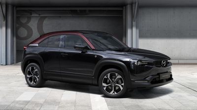 Mazda zahájila výrobu hybridního modelu MX-30 E-SKYACTIV R-EV